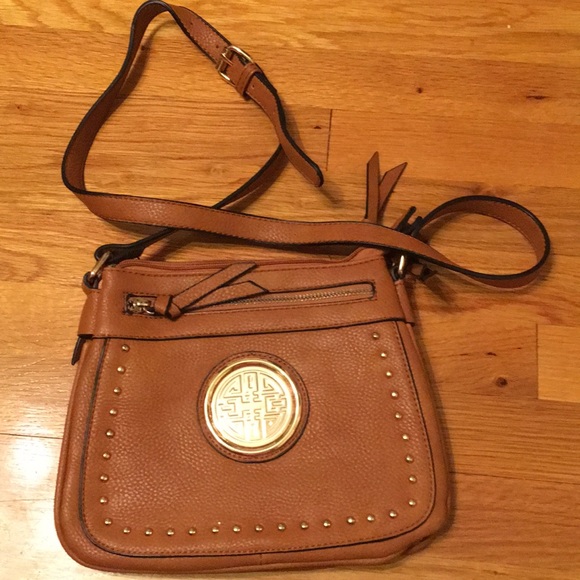 Handbags - Crossbody. In great condition. Used a few times